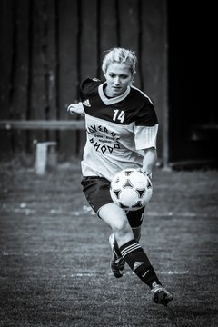 Bild 3713 - Frauen SV Frisia 03 Risum Lindholm - Heider SV : Ergebnis: 8:0